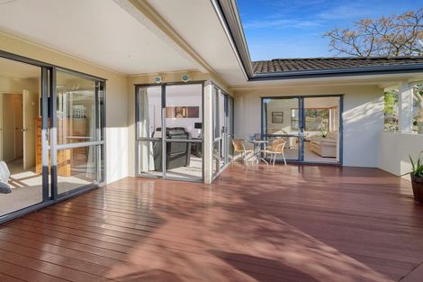 Photo of property in 33a Bronzewing Terrace, Unsworth Heights, Auckland, 0632