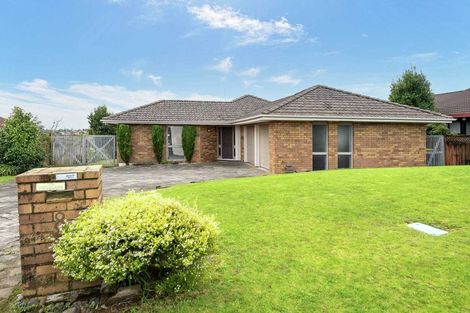 Photo of property in 8 Crescent Hills Court, Northpark, Auckland, 2013