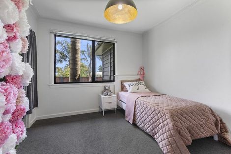 Photo of property in 145 Seaview Road, Westown, New Plymouth, 4310