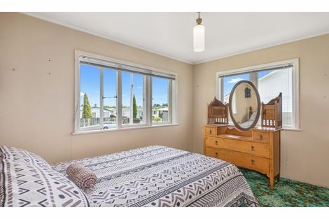 Photo of property in 51 Cargill Street, Papakura, 2110