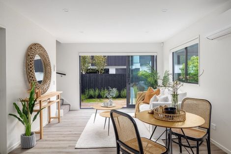 Photo of property in 10 Exeter Street, Lyttelton, 8082