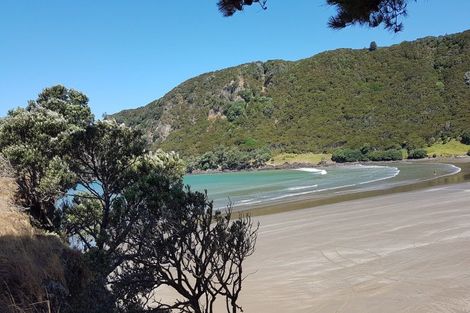 Photo of property in 13 Makahuri Place, Hicks Bay, Tikitiki, 4087