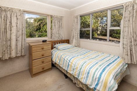 Photo of property in 12 Island View Terrace, Cockle Bay, Auckland, 2014