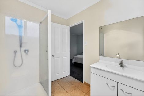 Photo of property in 31 Magnolia Drive, Waiuku, 2123