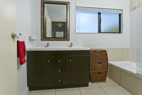 Photo of property in 26 Battenburg Place, Torbay, Auckland, 0630