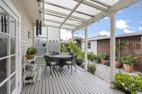 Photo of property in 703 Ellison Road, Parkvale, Hastings, 4122