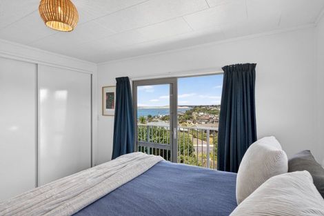 Photo of property in 11 Wintle Street, Mangawhai Heads, Mangawhai, 0505