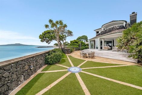 Photo of property in 27 Muritai Road, Milford, Auckland, 0620