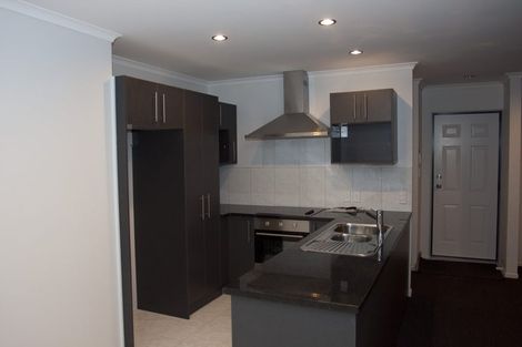Photo of property in 33 Edgewood Way, Henderson, Auckland, 0612