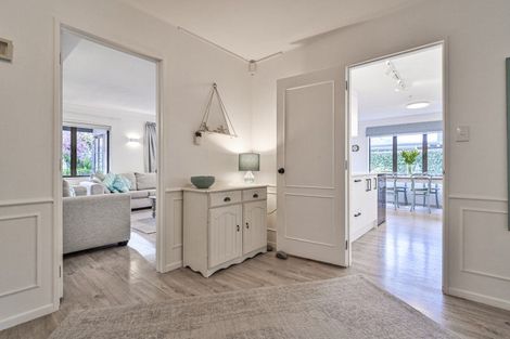 Photo of property in 609 Roberts Street, Hastings, 4122