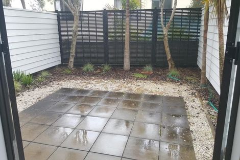 Photo of property in 3/40 Scarlet Oak Drive, Schnapper Rock, Auckland, 0632