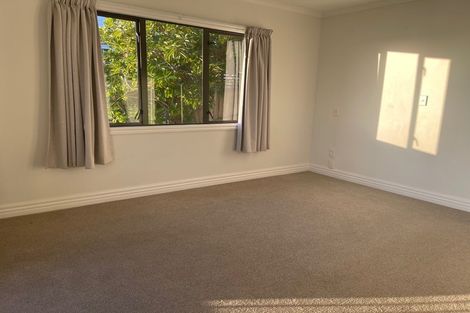 Photo of property in 29 Manu Place, Pinehill, Auckland, 0632