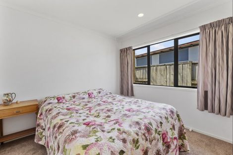 Photo of property in 35 Edgewater Grove, Whakatane, 3120