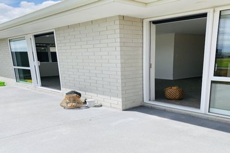 Photo of property in 11 Apostle Mews, Papamoa, 3118