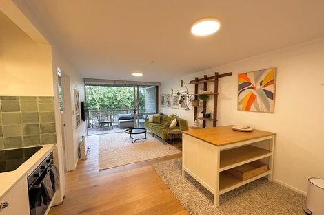 Photo of property in 2/11 Sentinel Road, Herne Bay, Auckland, 1011