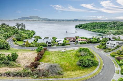 Photo of property in 906 Acacia Bay Road, Acacia Bay, Taupo, 3330