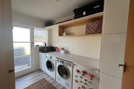 Photo of property in 1 Cardiff Road, Pakuranga, Auckland, 2010