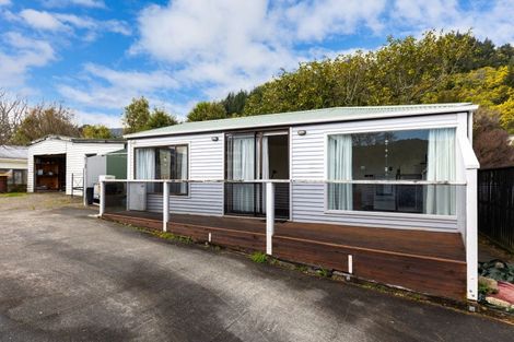 Photo of property in 146a Waikawa Road, Picton, 7220
