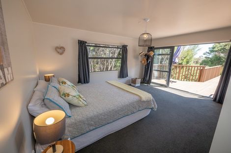 Photo of property in 97 Stratford Drive, Cable Bay, 0420