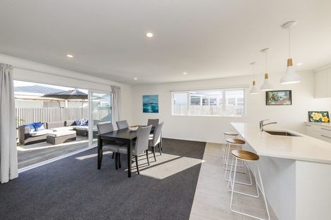Photo of property in 98 Ferguson Street, West End, Palmerston North, 4412