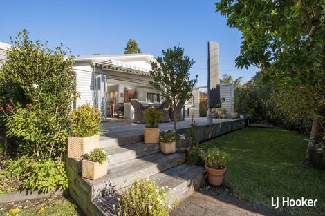 Photo of property in 21 The Crescent, Waihi Beach, 3611