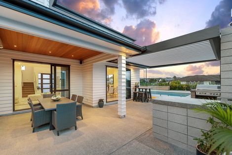 Photo of property in 31 Pohutukawa Parade, Riverhead, 0820