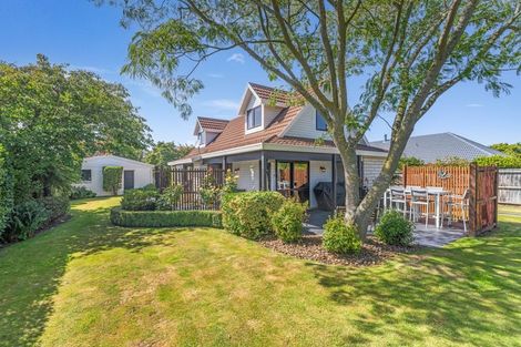 Photo of property in 10 Rowanwood Close, Halswell, Christchurch, 8025