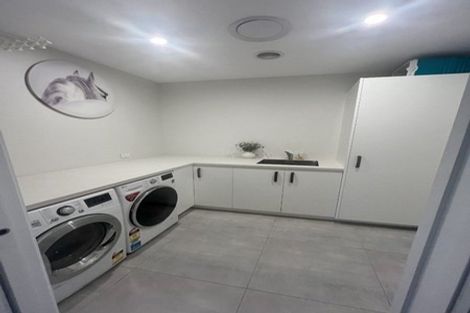 Photo of property in 21 Read Crescent, Clive, 4102