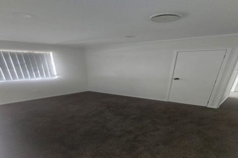 Photo of property in 1/6 Annette Avenue, Te Atatu South, Auckland, 0610