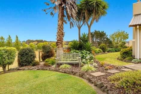 Photo of property in 1224 State Highway 16, Waimauku, 0883