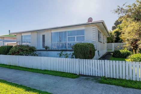 Photo of property in 36 York Street, Levin, 5510
