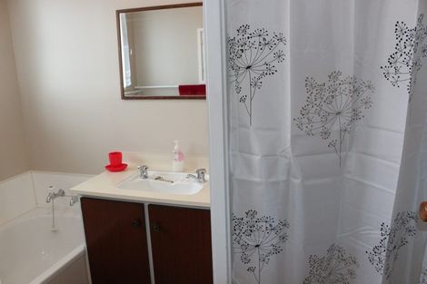 Photo of property in 2/82 Bishop Street, St Albans, Christchurch, 8014