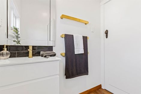 Photo of property in 20 Aorangi Road, Bryndwr, Christchurch, 8053