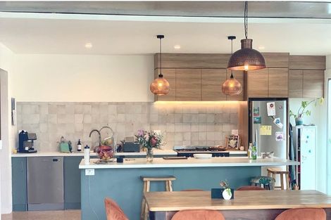 Photo of property in 24 Point Street, Raglan, 3225