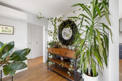 Photo of property in 49 Mount Nicholas Avenue, Wanaka, 9305