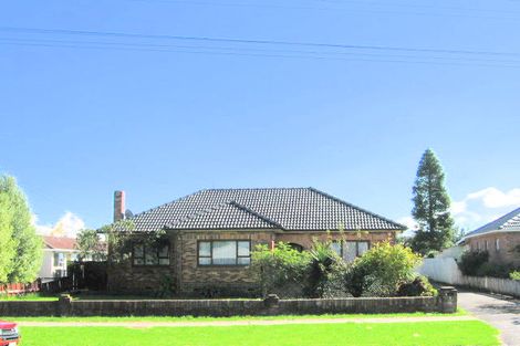 Photo of property in 1/15 Regent Street, Papatoetoe, Auckland, 2025