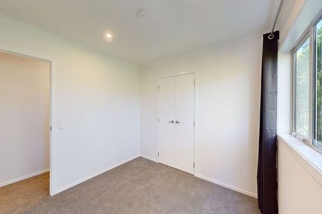 Photo of property in 3 Dunmail Way, Newlands, Wellington, 6037
