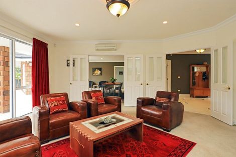 Photo of property in 109 Kent Terrace, Taradale, Napier, 4112