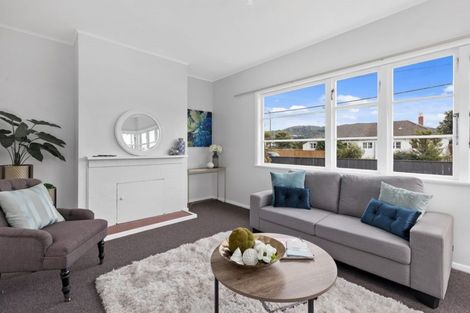 Photo of property in 1 Athlone Crescent, Boulcott, Lower Hutt, 5011