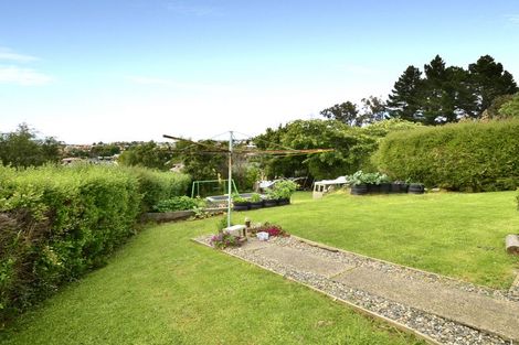 Photo of property in 9 Larkins Street, Helensburgh, Dunedin, 9010