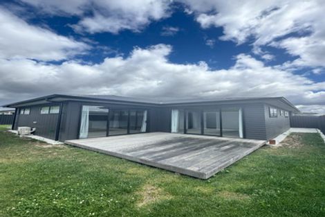 Photo of property in 25 Cassin Place, Taradale, Napier, 4112