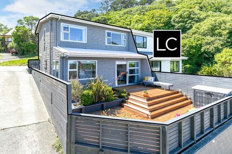 Photo of property in 12 Middlesex Place, Northland, Wellington, 6012