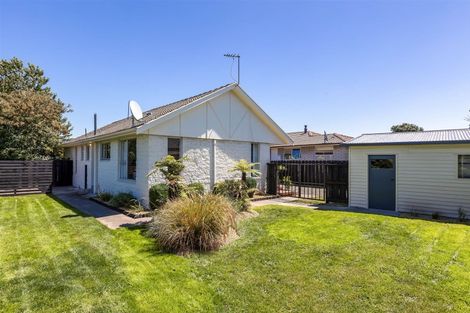 Photo of property in 15 Gibson Drive, Hornby, Christchurch, 8042
