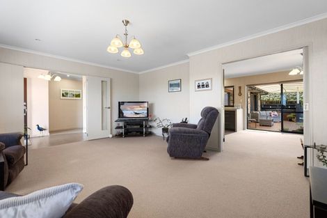 Photo of property in 137 Rowesdale Drive, Ohauiti, Tauranga, 3112