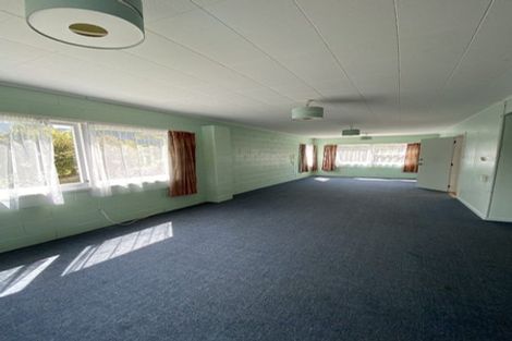 Photo of property in 496 Beach Road, Murrays Bay, Auckland, 0630