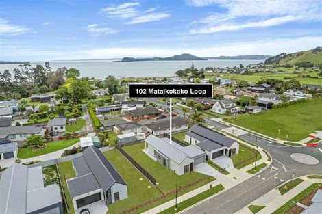 Photo of property in 104 Mataikokako Loop, Kawakawa Bay, 2585