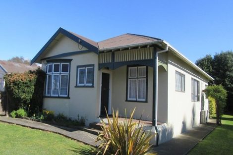 Photo of property in 90 Rhodes Street, Waimate, 7924