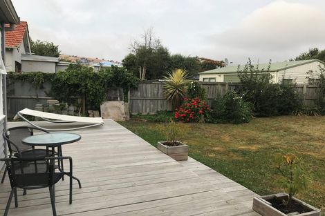 Photo of property in 64 Cumnor Terrace, Woolston, Christchurch, 8023