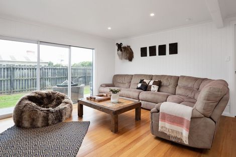 Photo of property in 2 Wilson Street, Seddon, 7210