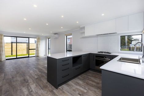 Photo of property in 8 Reakes Crescent, Wallaceville, Upper Hutt, 5018